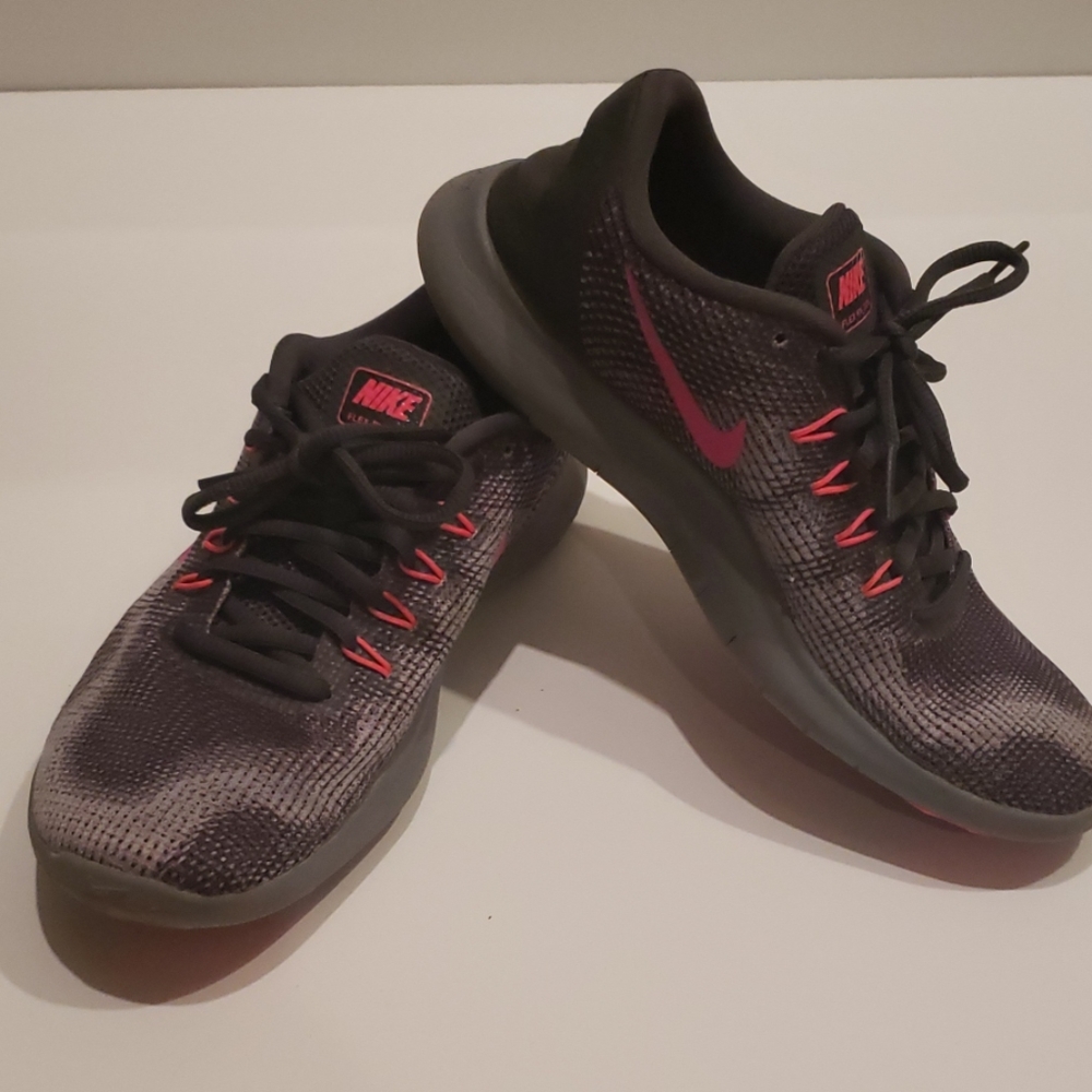 Nike Flex Running Shoes